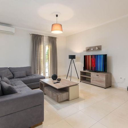 AlepouΔιωροφη Μεζονετα-2Km Απο Το Κεντρο-Iliana Houseアパートメント エクステリア 写真