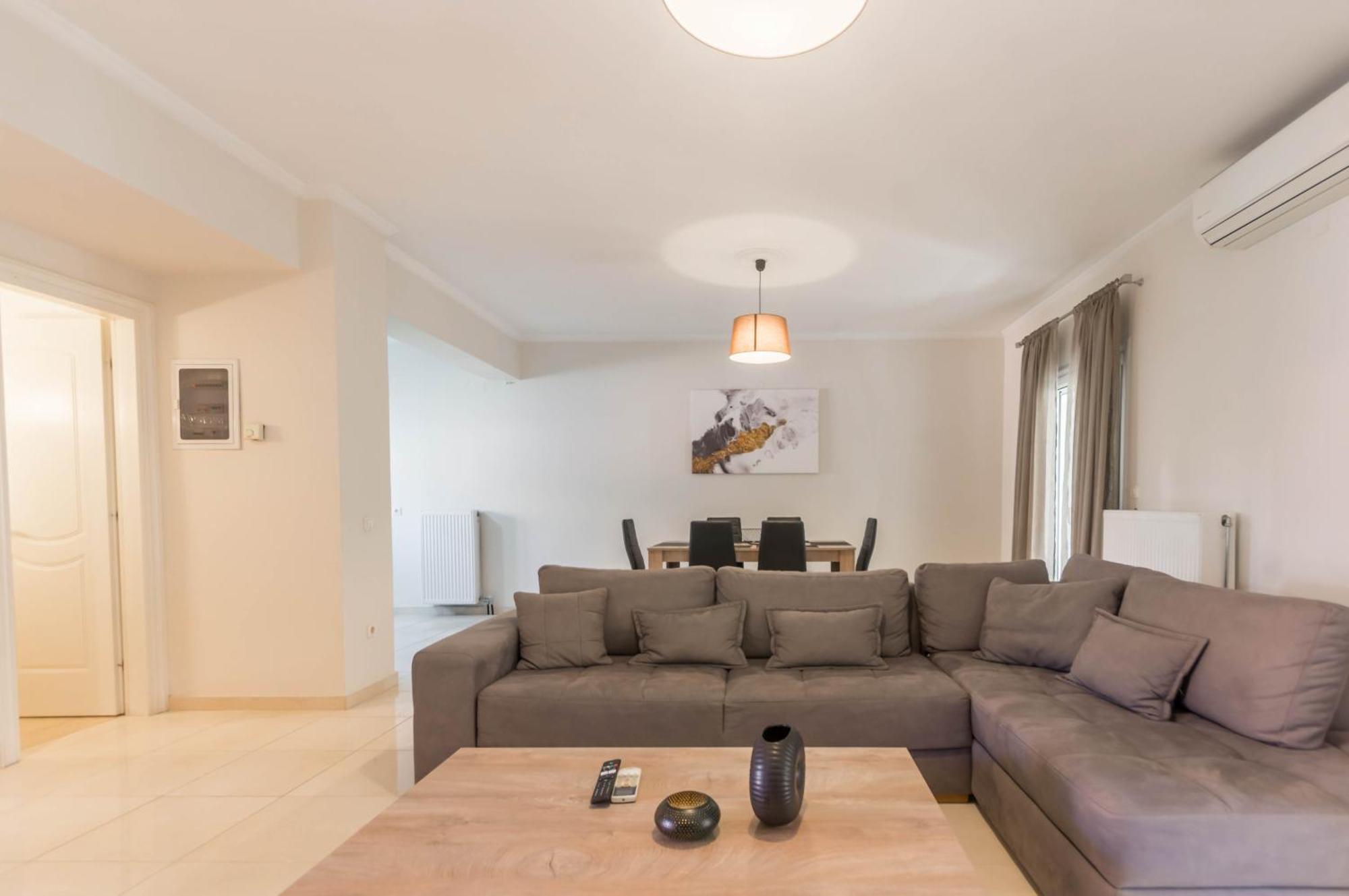 AlepouΔιωροφη Μεζονετα-2Km Απο Το Κεντρο-Iliana Houseアパートメント エクステリア 写真