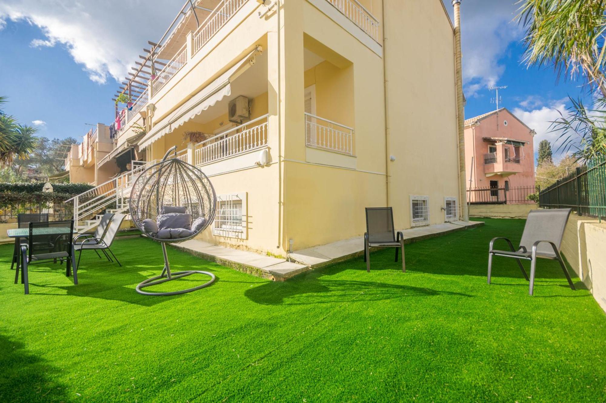 AlepouΔιωροφη Μεζονετα-2Km Απο Το Κεντρο-Iliana Houseアパートメント エクステリア 写真