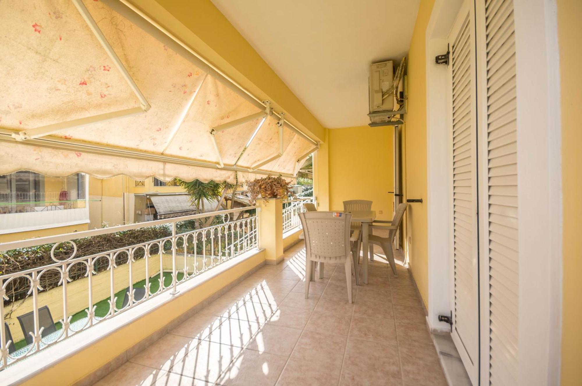 AlepouΔιωροφη Μεζονετα-2Km Απο Το Κεντρο-Iliana Houseアパートメント エクステリア 写真